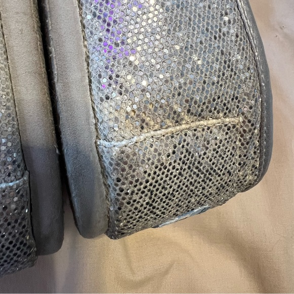 TOMS Sparkly Loafers - Picture 11 of 11